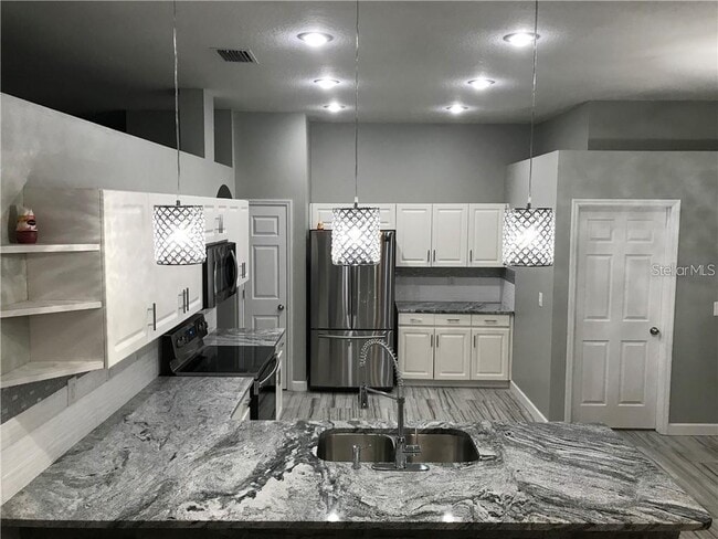 Building Photo - 1211 Dew Bloom Rd