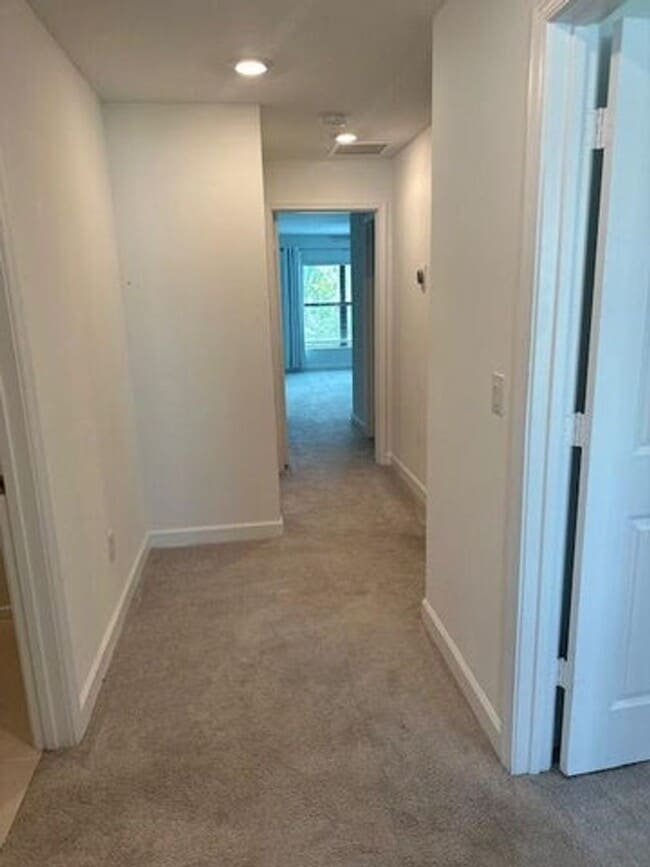 Building Photo - 4504 Hartwell Ln