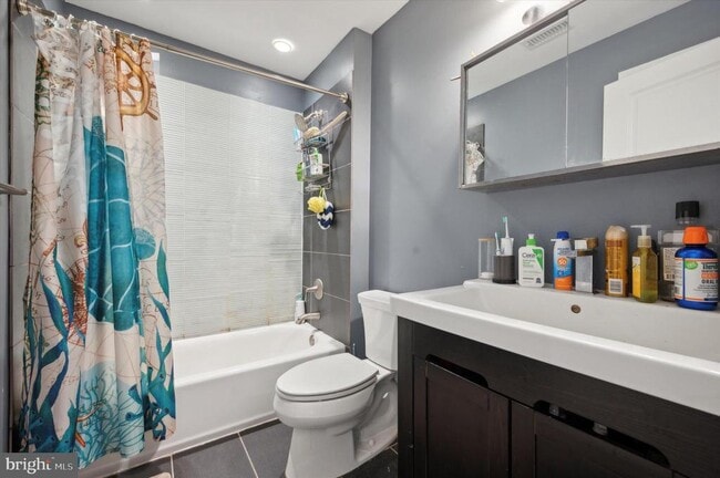 Building Photo - 1126 S 15th St