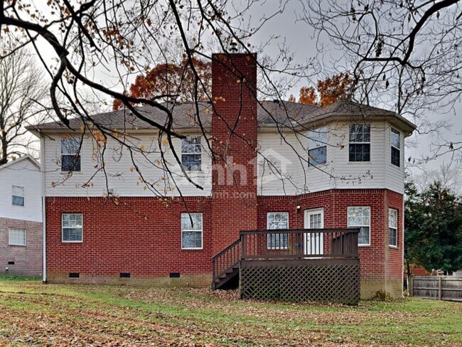 Building Photo - 1502 Halifax Dr