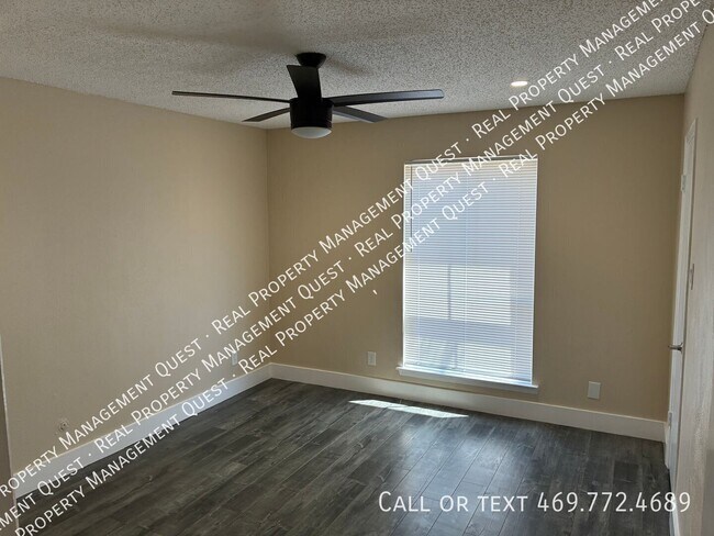 Building Photo - 4641 Country Creek Dr