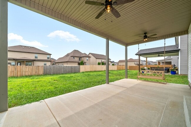 Building Photo - Dog Friendly Four Bedroom Near I24!