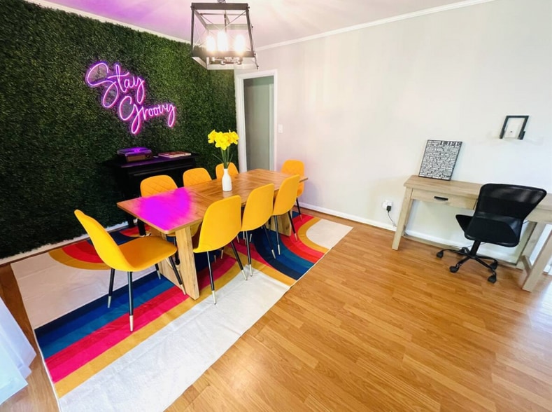 Building Photo - 2013 Lee Ave