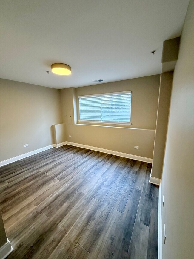 Building Photo - 10233 Concord Ln