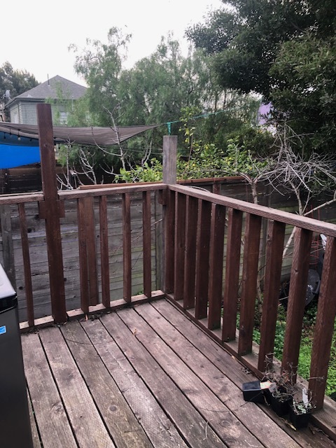 Deck - 3033 Magnolia St