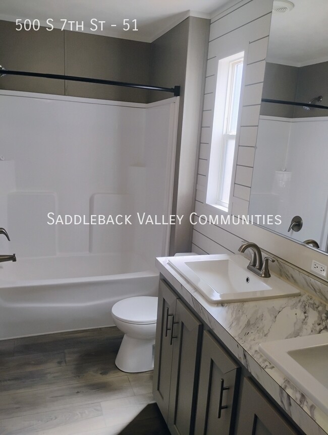 Building Photo - 500 S 7th St