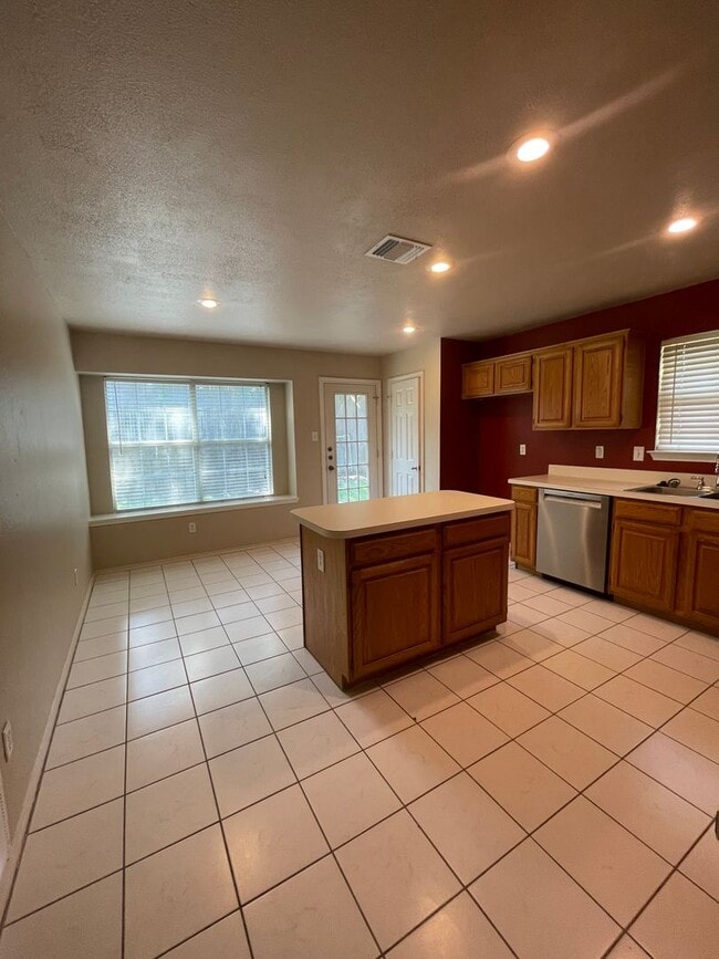 Building Photo - PICTURE PERFECT 3/2 Home in Superb Location in Highly Desirable Park Glen Neighborhood!(( Keller ...