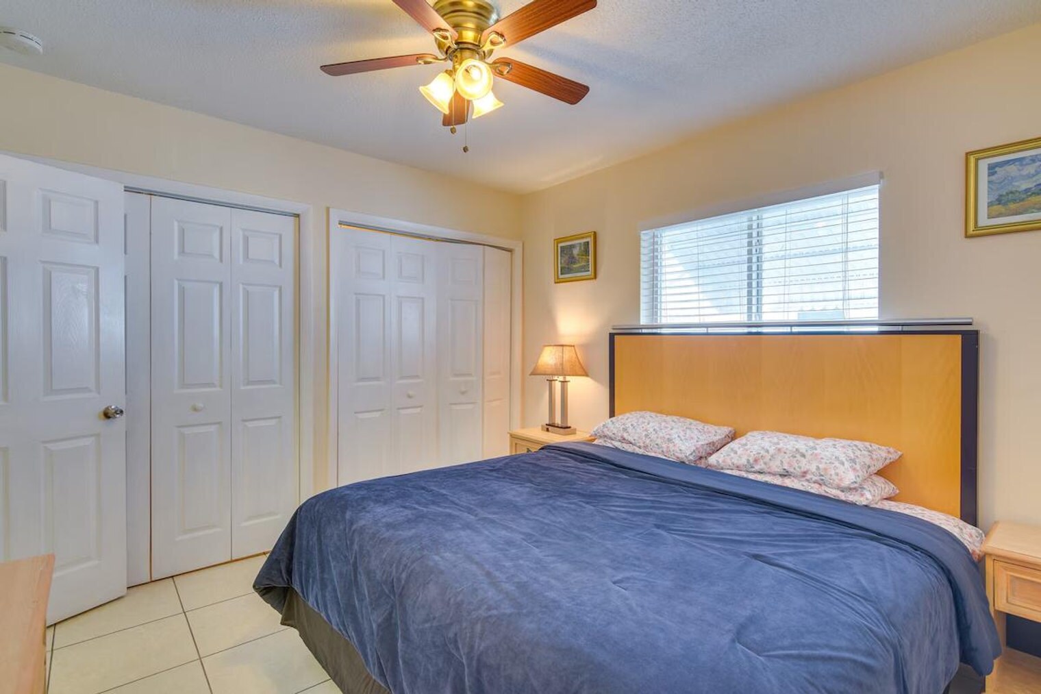 Building Photo - 412 NE 4th Ave