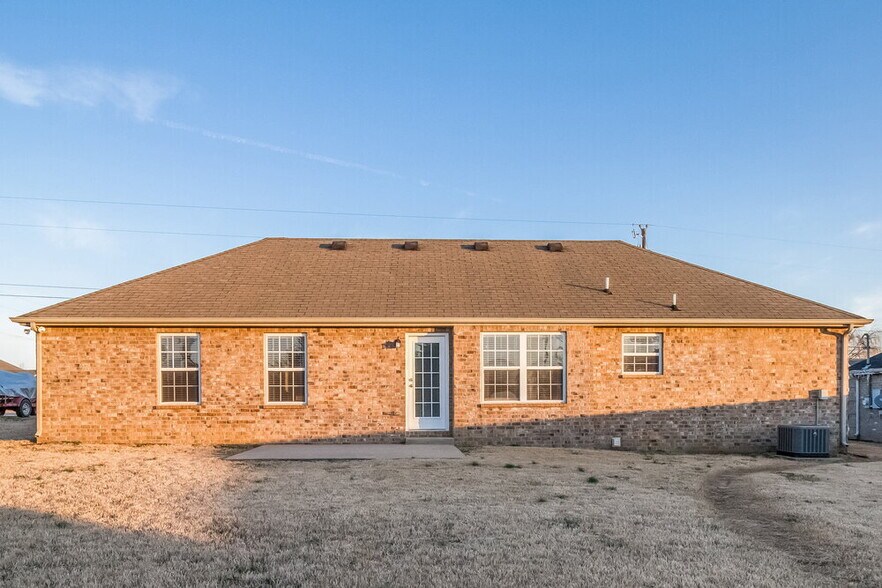 Building Photo - 7014 Mudshark Pl