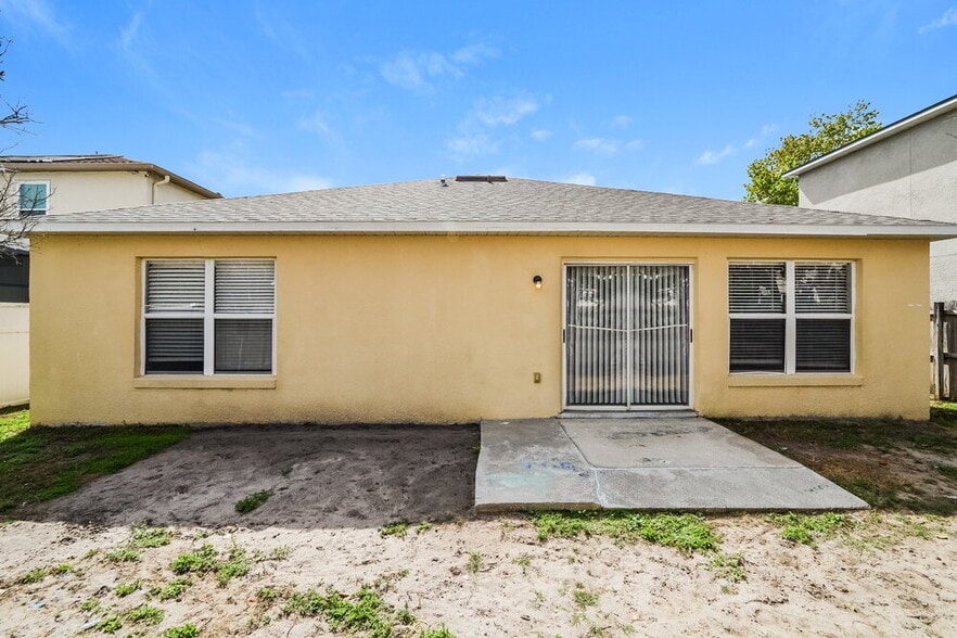 Building Photo - 3137 Holland Dr