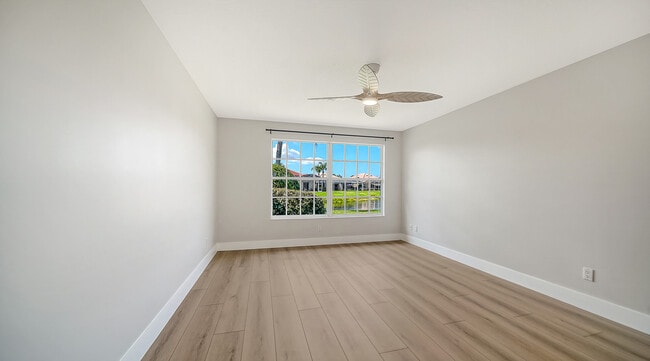 Building Photo - 5533 Avellino Pl