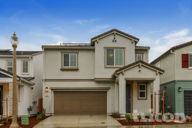 Building Photo - 2680 River Rd Ln