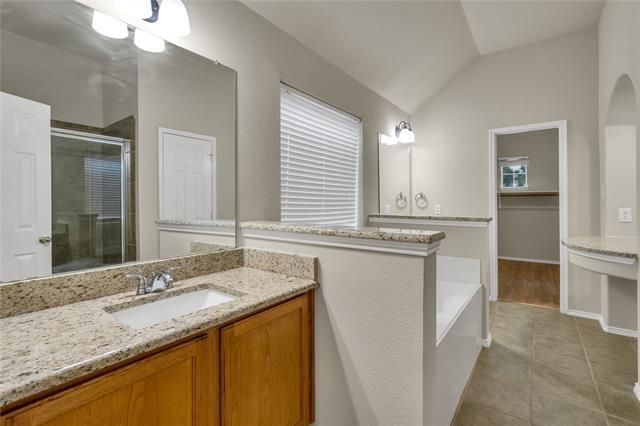 Building Photo - 608 Vanilla Ct