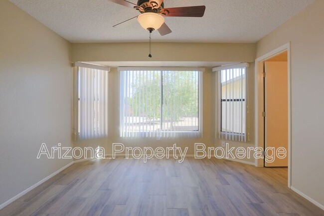 Building Photo - 14126 W Pennystone Dr
