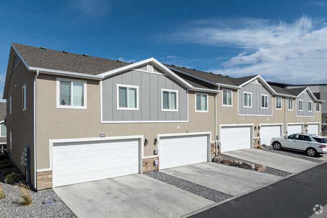 Building Photo - Herriman Townhomes - FC