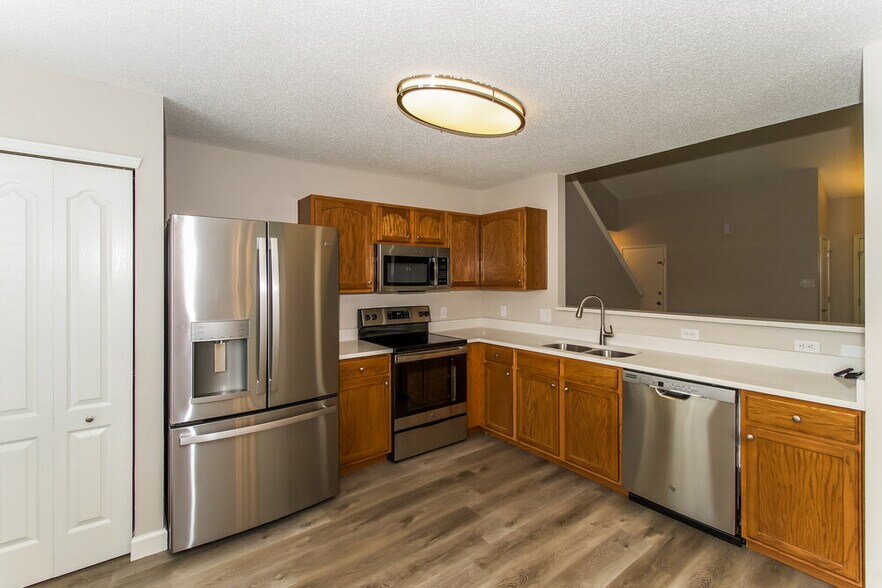 Building Photo - 6305 E Mariah Hill Ln