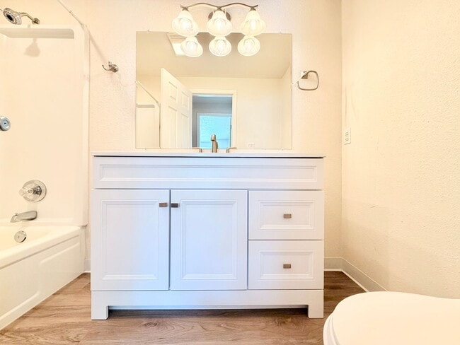 Building Photo - 6951-6957 Montauk Circle
