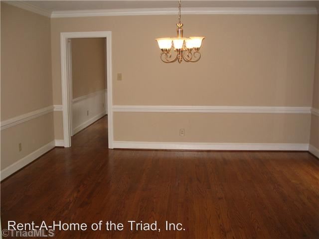 Building Photo - 3 br, 3 bath House - 7 Ramsgate Court