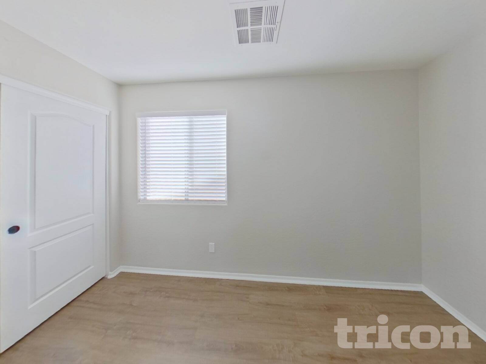 Building Photo - 21116 Alma Dr