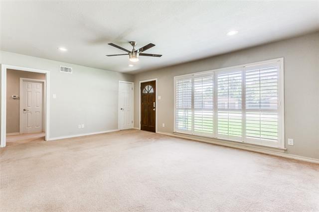 Building Photo - 632 Sherwood Dr