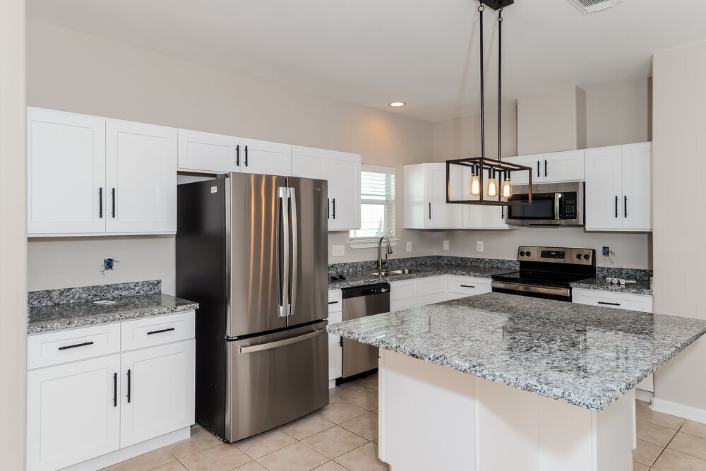 Building Photo - 21319 Sweet Grass Ln