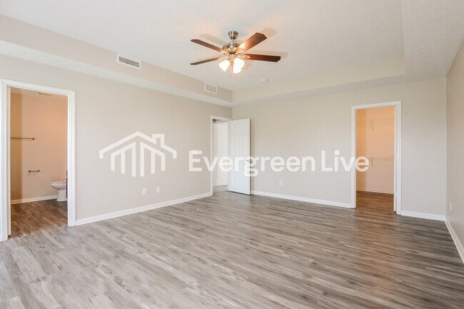 Building Photo - 1120 Sedgehill Ln