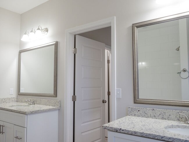 Building Photo - 140 Griffith Lane