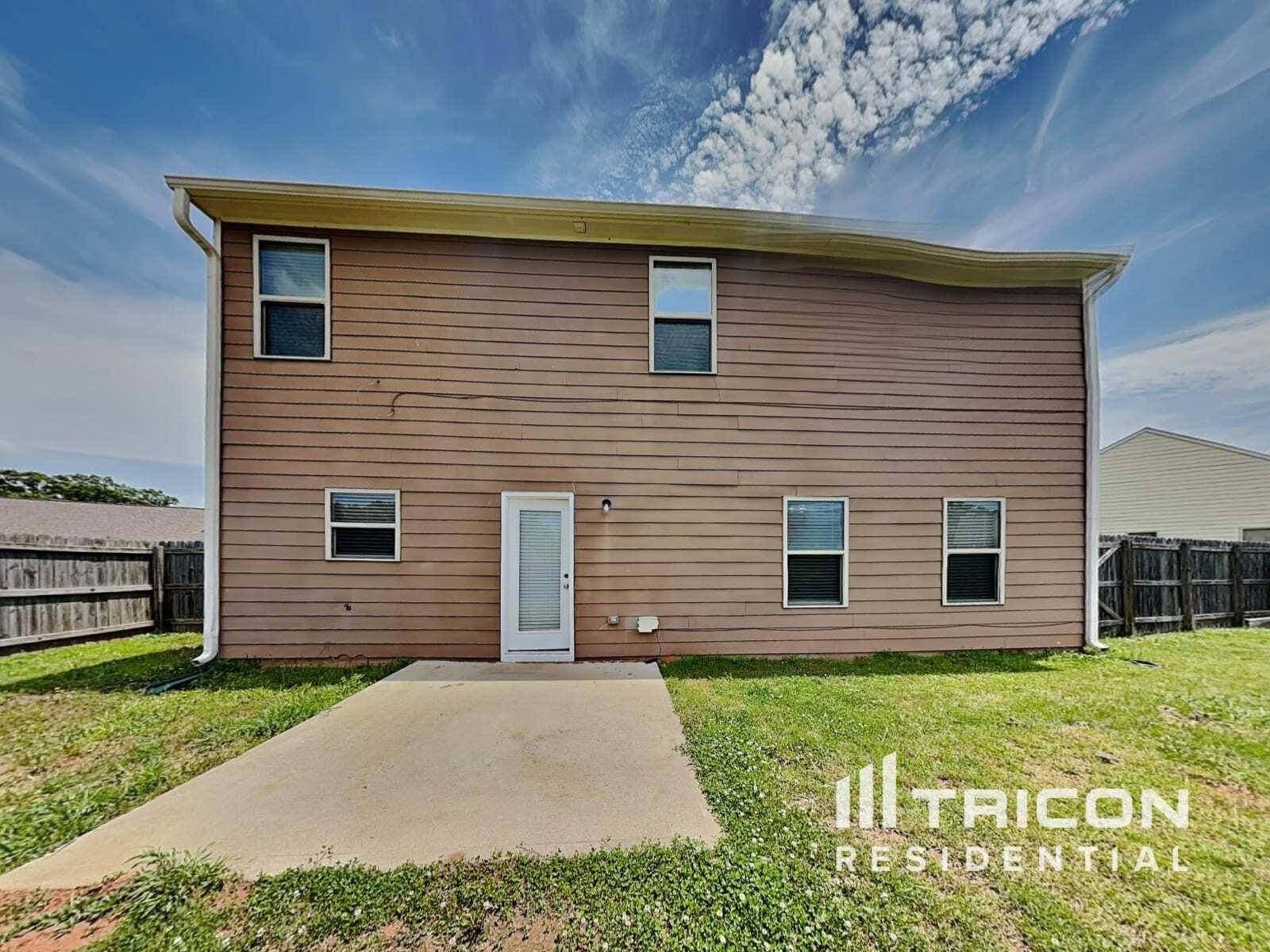 Building Photo - 646 Nonsuch Way