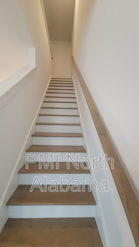 Building Photo - 7601 Discovery Pt Dr NW