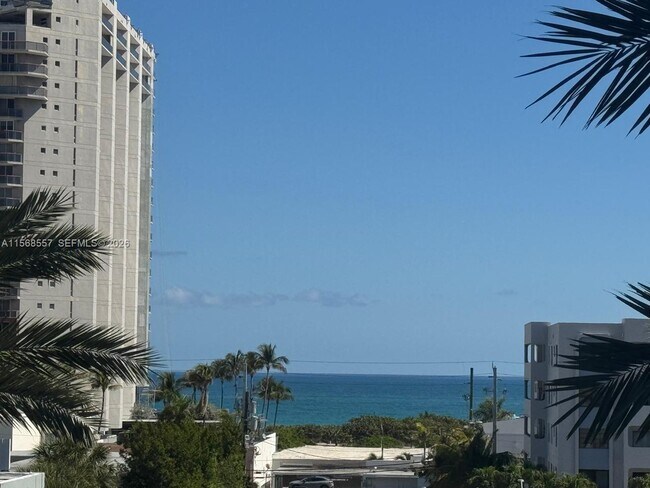 Building Photo - 6770 Indian Creek Dr