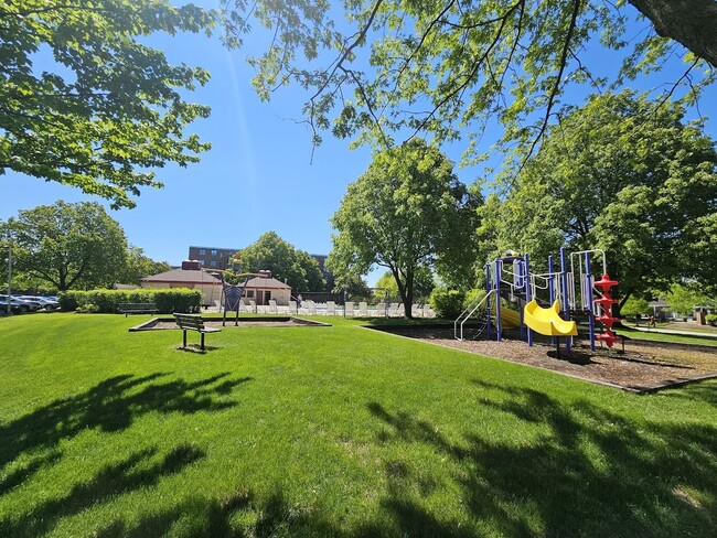 Building Photo - 1463 Mercury Dr