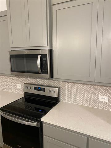 Building Photo - 1624 Pne Vly Dr