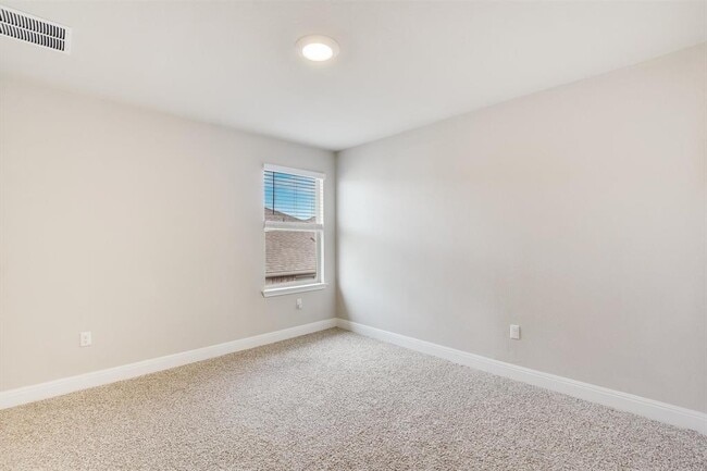 Building Photo - 17817 Bassano Ave