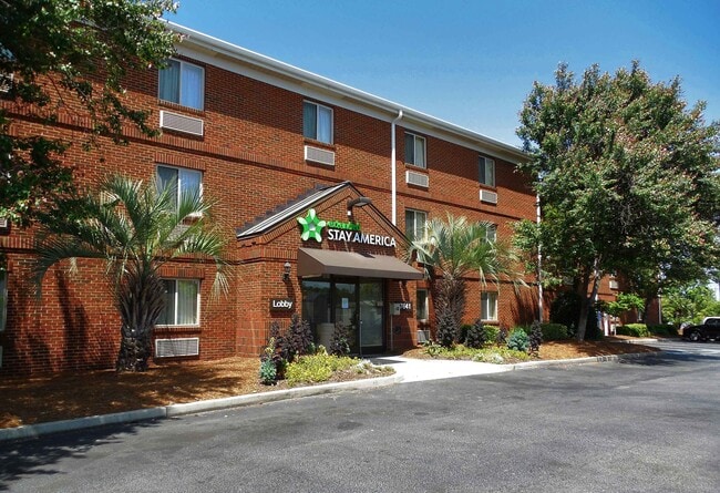 Building Photo - 7641 Northwoods Blvd