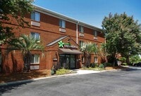 Building Photo - Furnished Studio-Charleston - Northwoods Blvd.