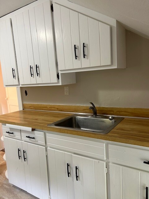 Building Photo - 2032 Manitou Ave