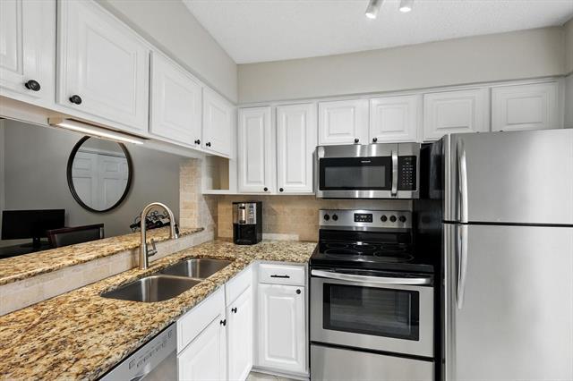 Building Photo - 4800 Northway Dr
