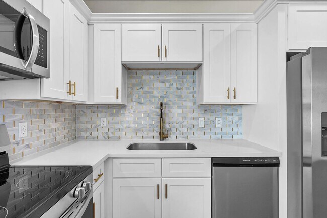 Building Photo - 2005 Sealy Ave