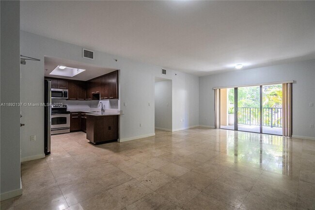 Building Photo - 300 Majorca Ave