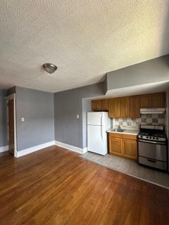 Building Photo - 6621 Blakemore St