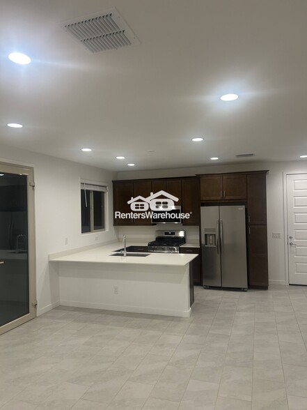 Primary Photo - 3162 N 199th Dr