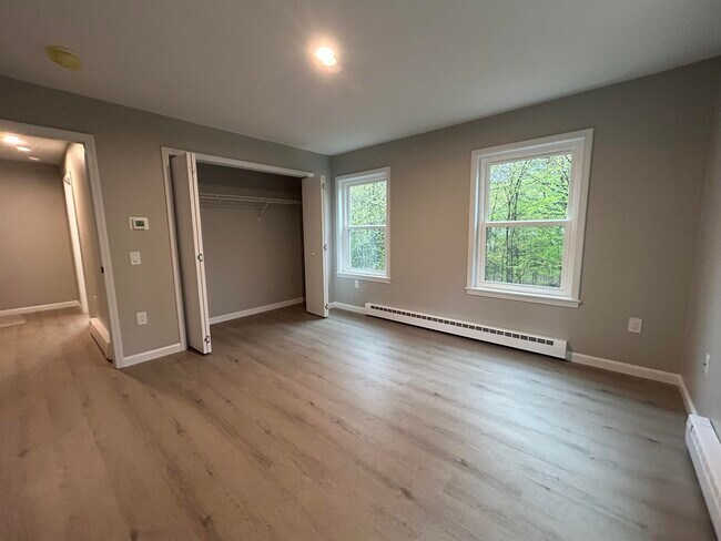 Building Photo - 61b Lovewell Pond Rd