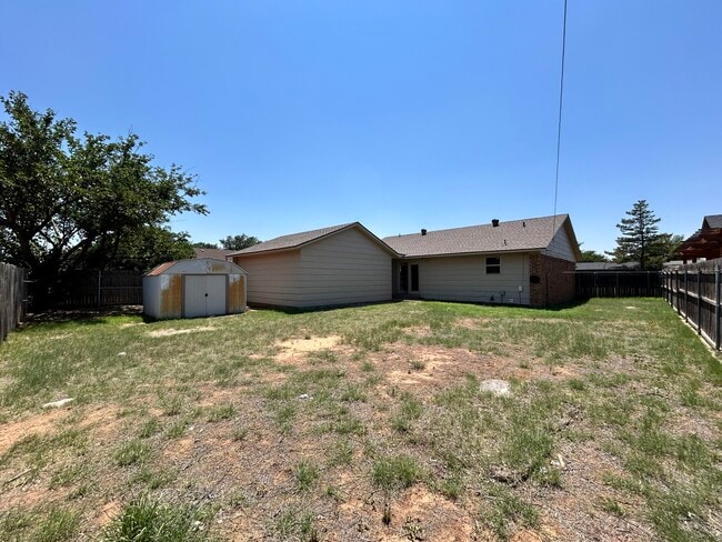Building Photo - 8219 Elkridge Ave