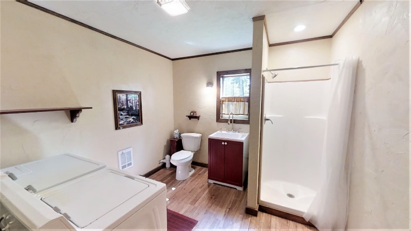 Building Photo - 217 Redwing Dr