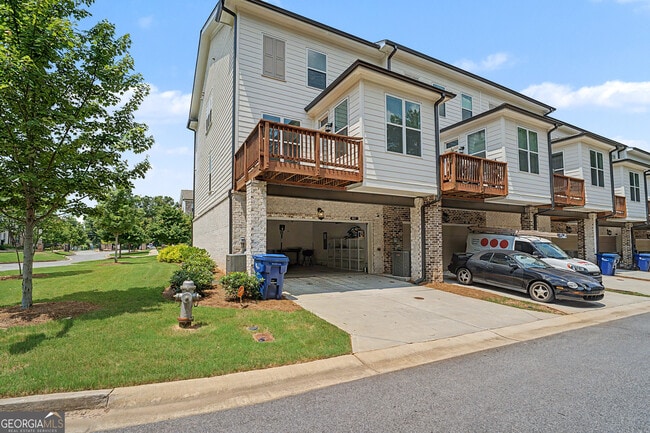 Building Photo - 847 Angora Aly
