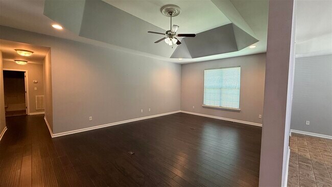 Building Photo - 354 White Dogwood Cir