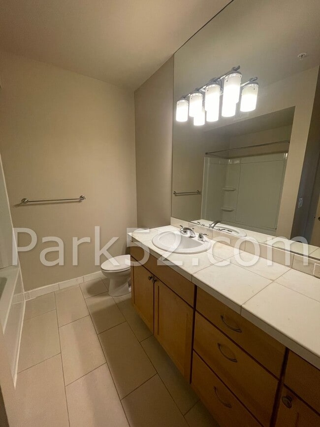 Building Photo - $250 Off First Full Month!  1 Bedroom Condo in Downtown Tacoma