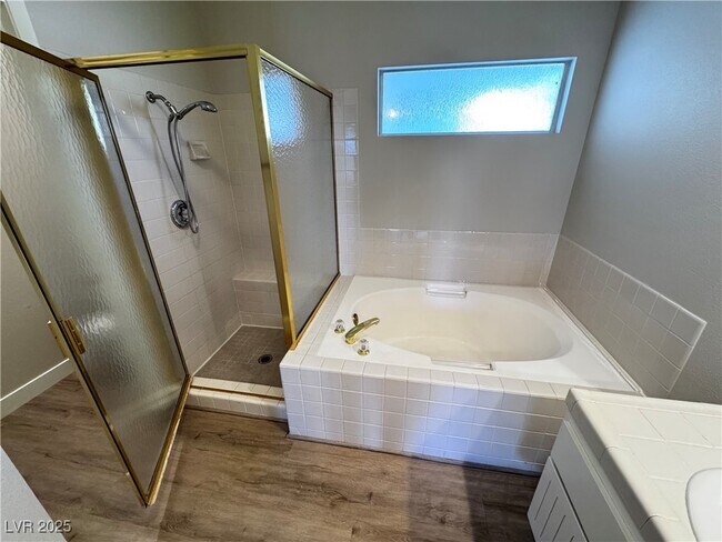 Building Photo - 2544 Golden Sands Dr