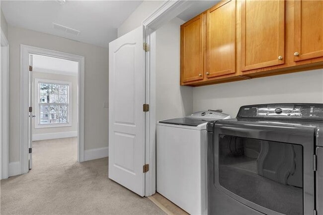 Building Photo - 2762 Durham Dr NE