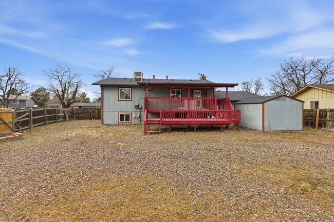 Building Photo - Split Level Home Features 4BD/2BA, Large Backyard and Deck. Newly Renovated Kitchen!  Convenient ...